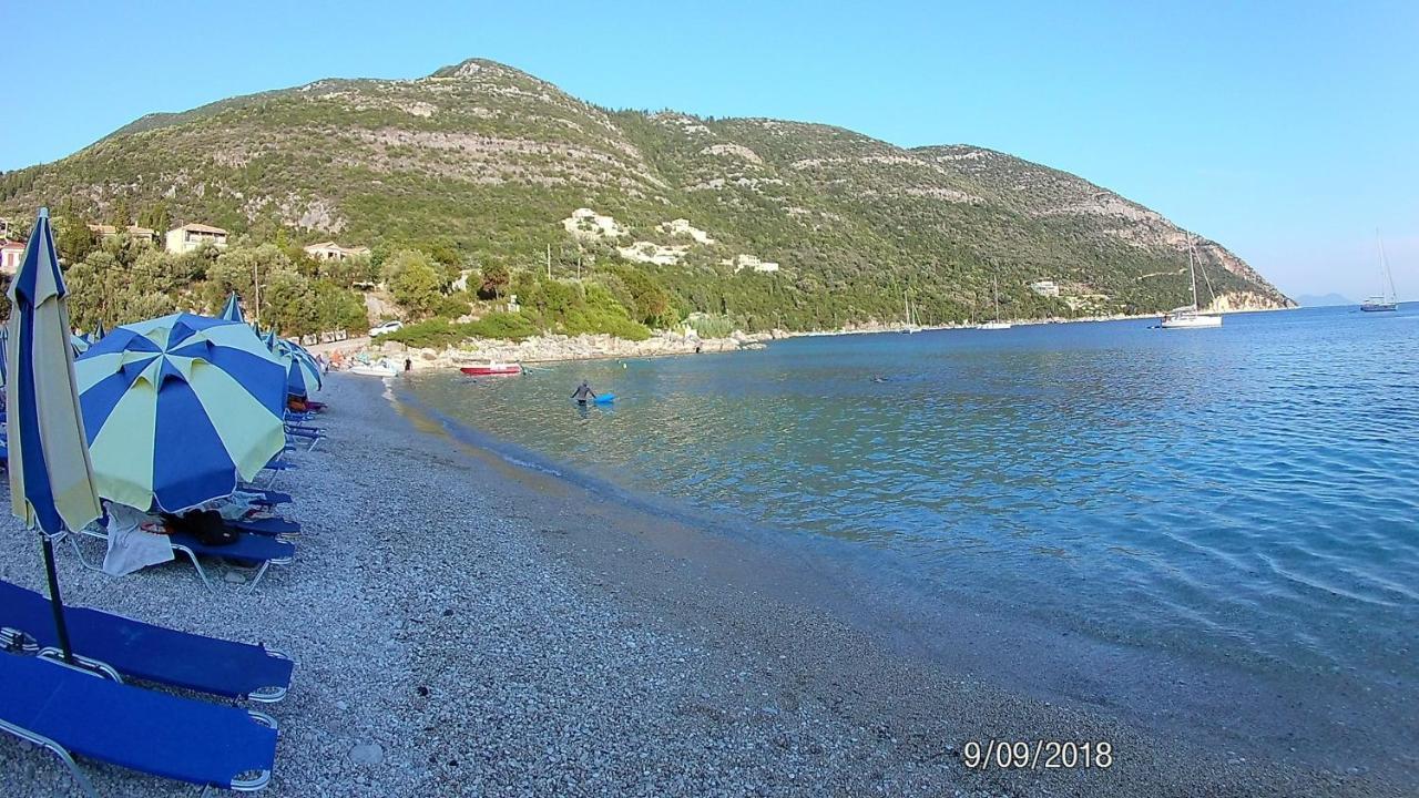 Ionio Sea Poros Studios Mikros Gialos Eksteriør billede